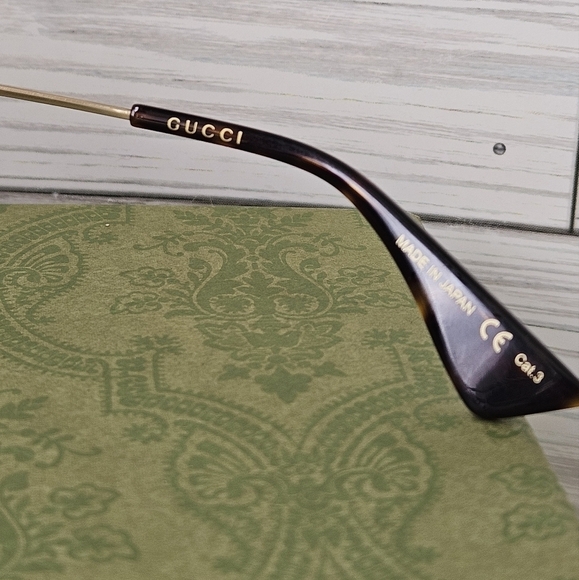 Gucci Aviator GG0105S Aviator Sunglasses in Gold and Brown Gradient NWT - Picture 5 of 10